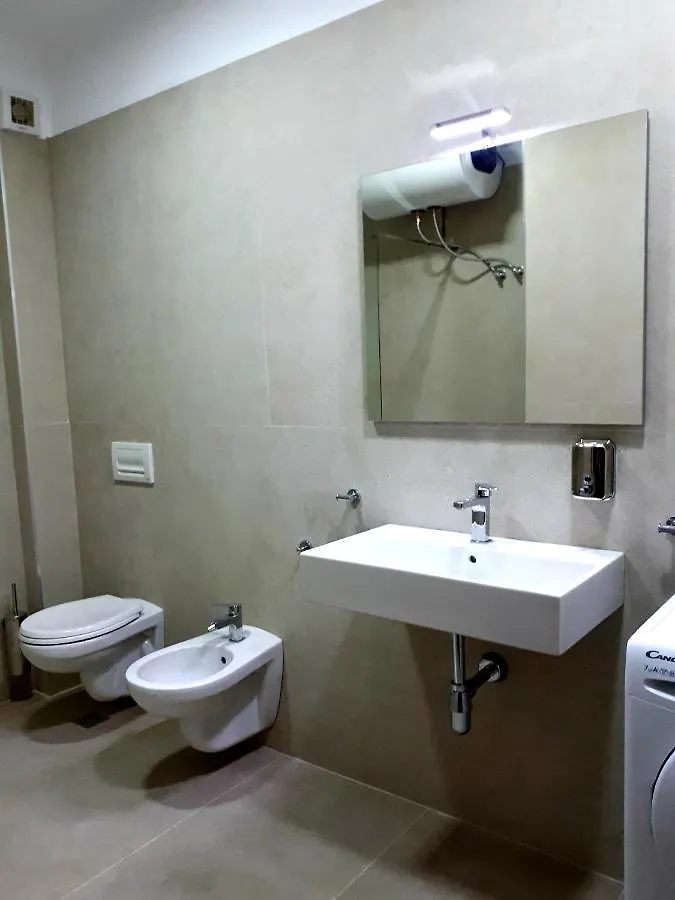 Sarande Bay Apartment 1+1 0*,  Albania