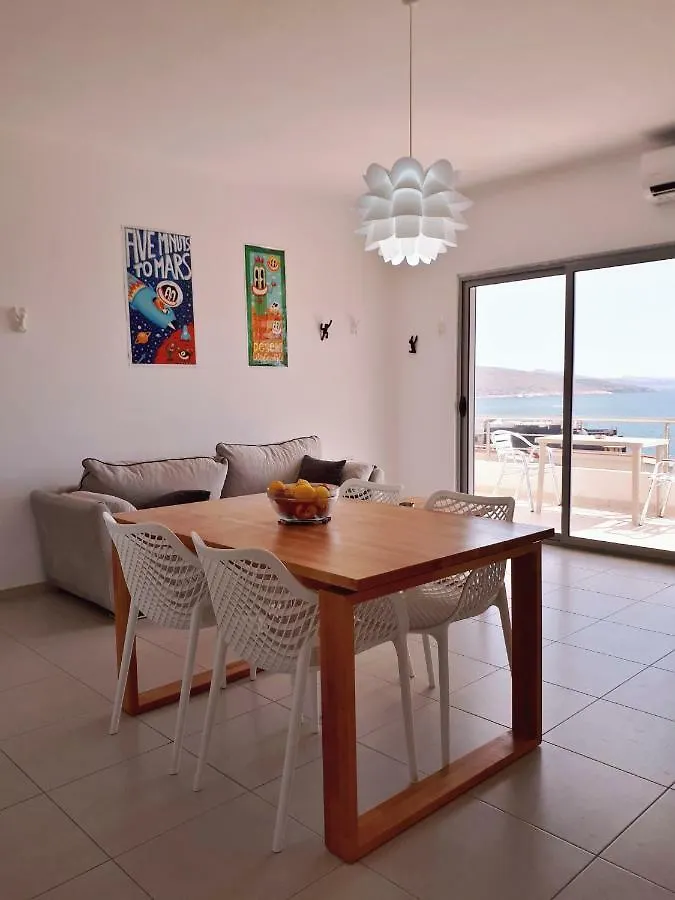 Sarande Bay Apartment 1+1 0*,  Albania